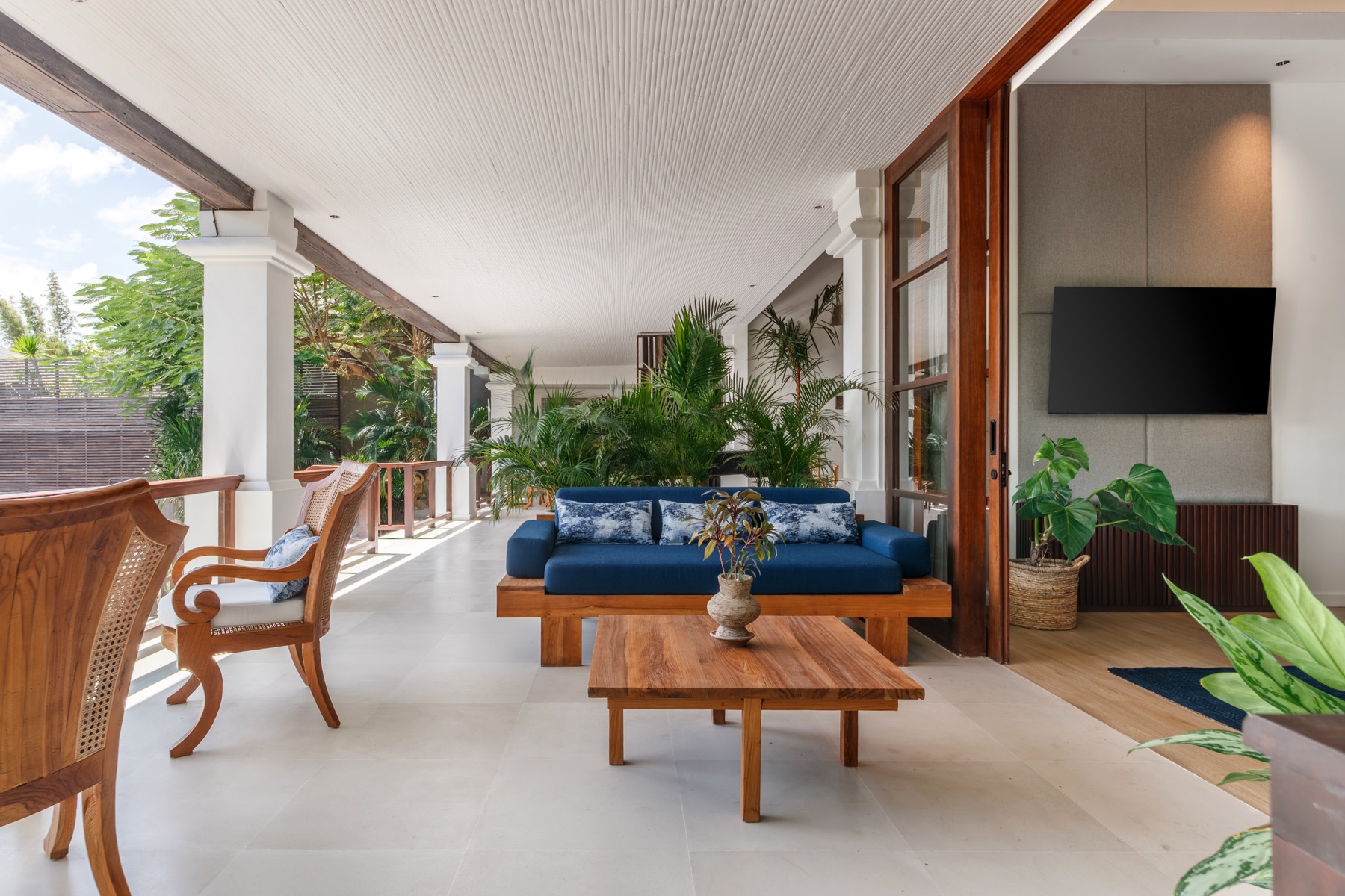 Suluban private verandah